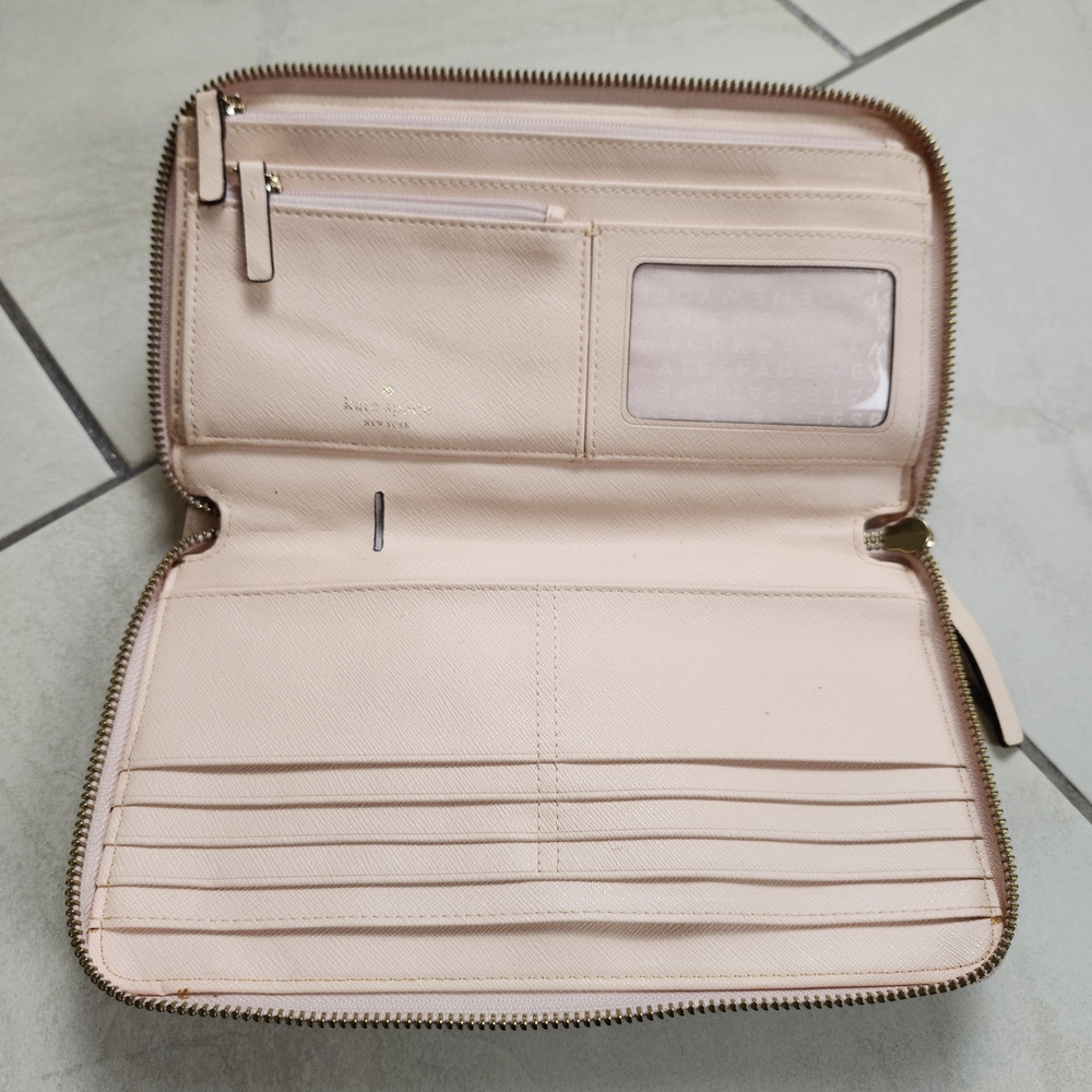 kate spade New York talla newbury lane Oversize Leather Travel Wallet Pale Blush - Picture 3 of 17